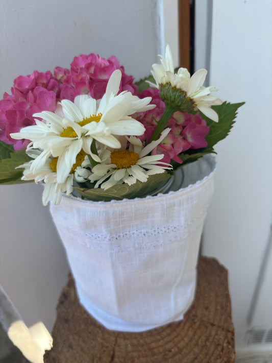 Päckle „Lichterbeutel mit Lochstickerei“